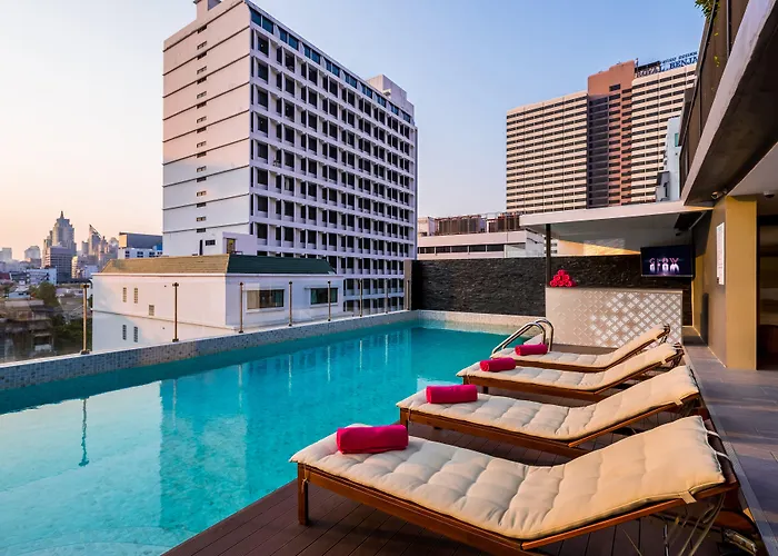 Hotel Glow Sukhumvit 5 4*