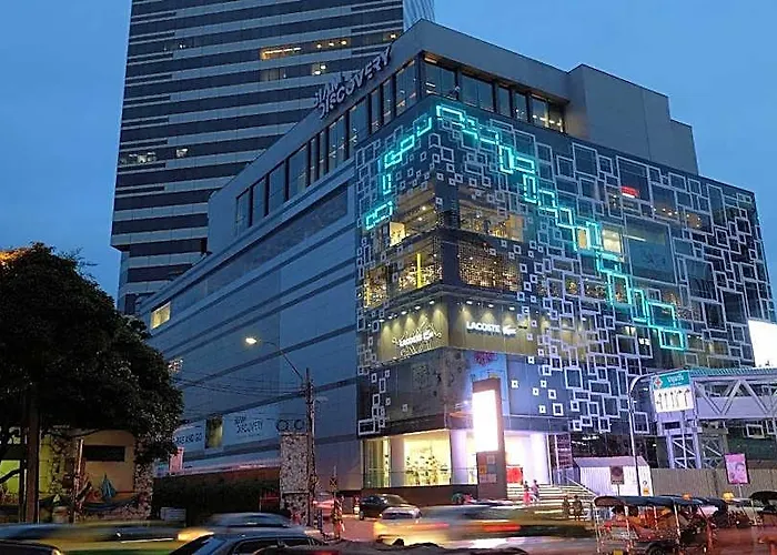 Hotel Glow Sukhumvit 5 4*